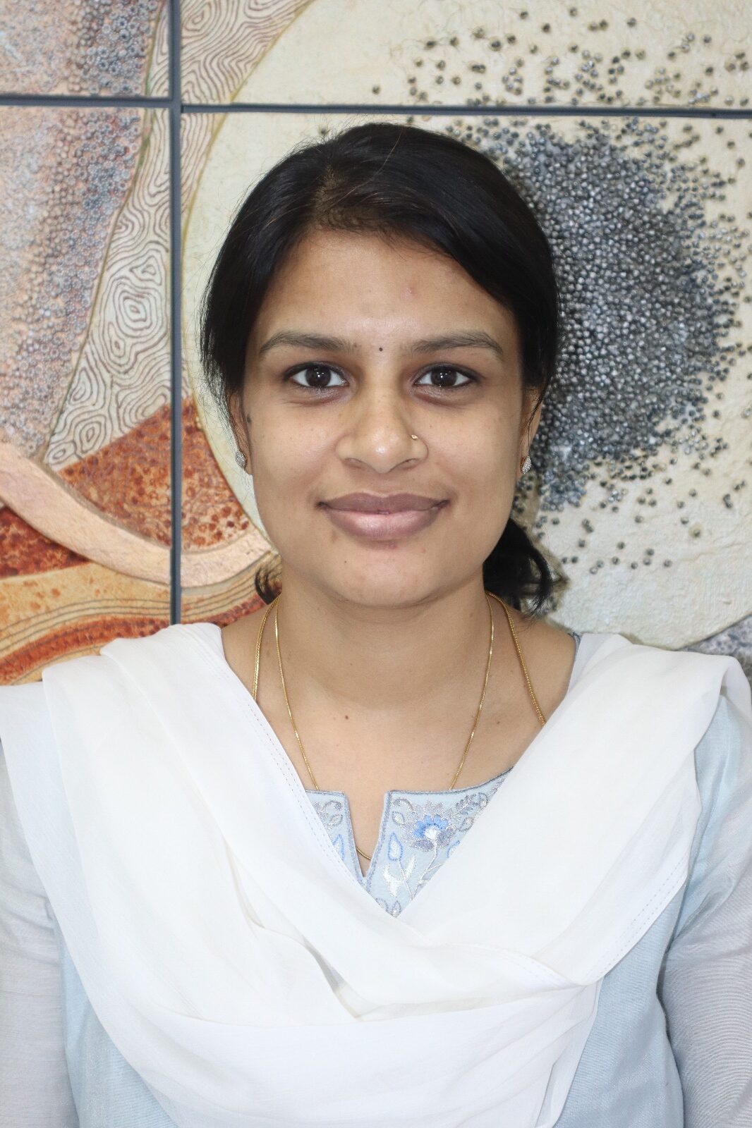 Dr. Devayani R